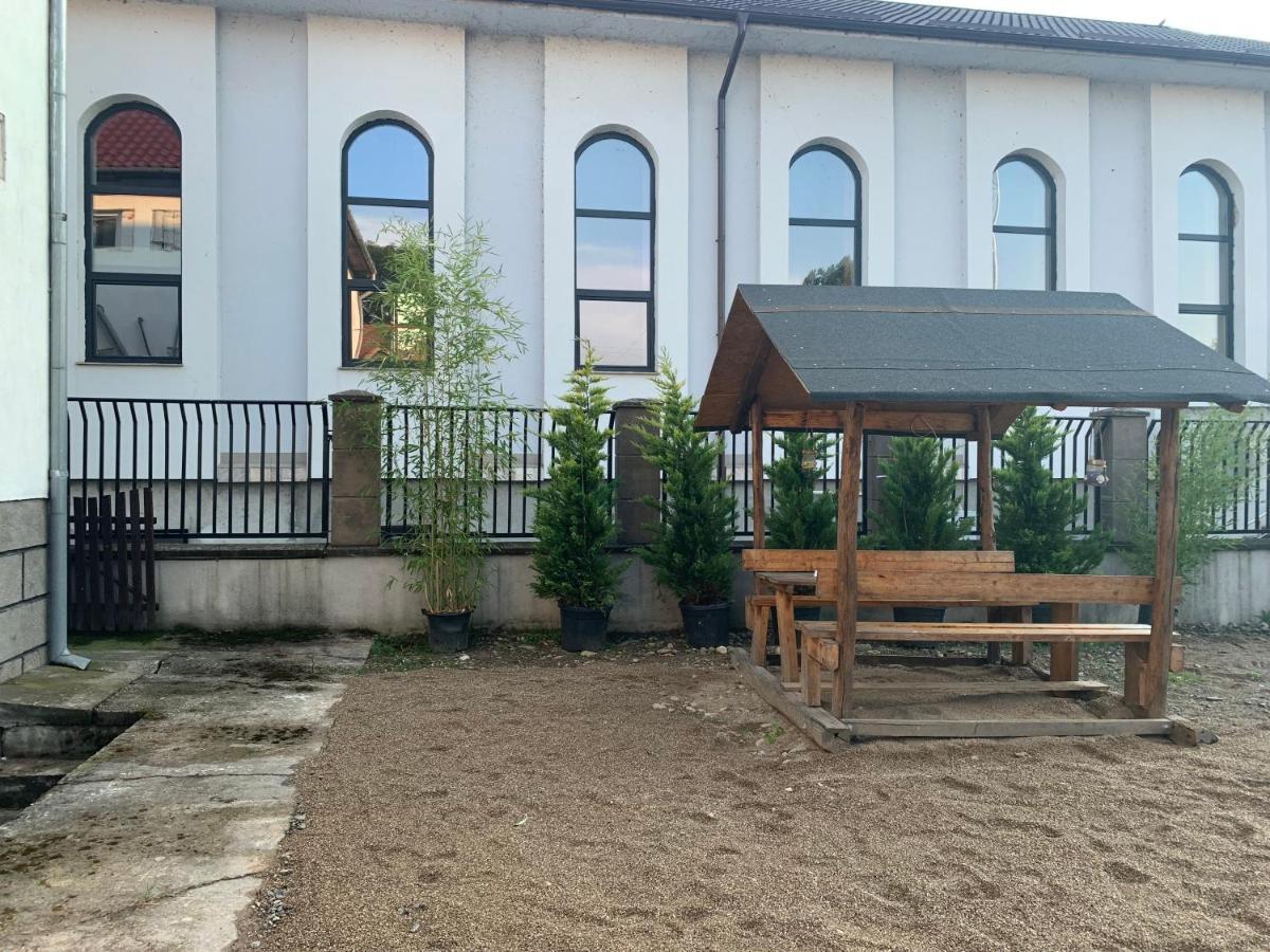 Master Adventure Guest House Vadu Crisului Eksteriør bilde